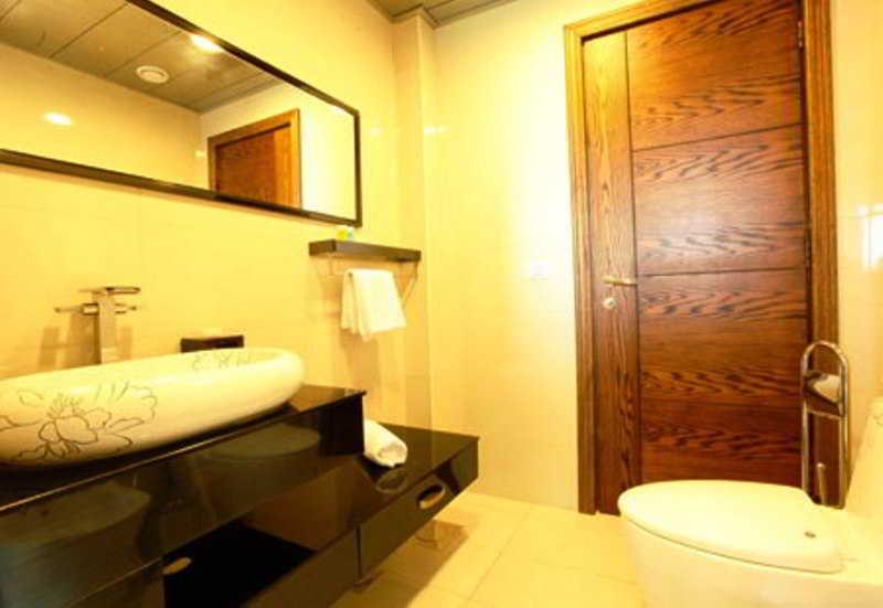 Le Noble Hotel Zouk El Kharab Kültér fotó